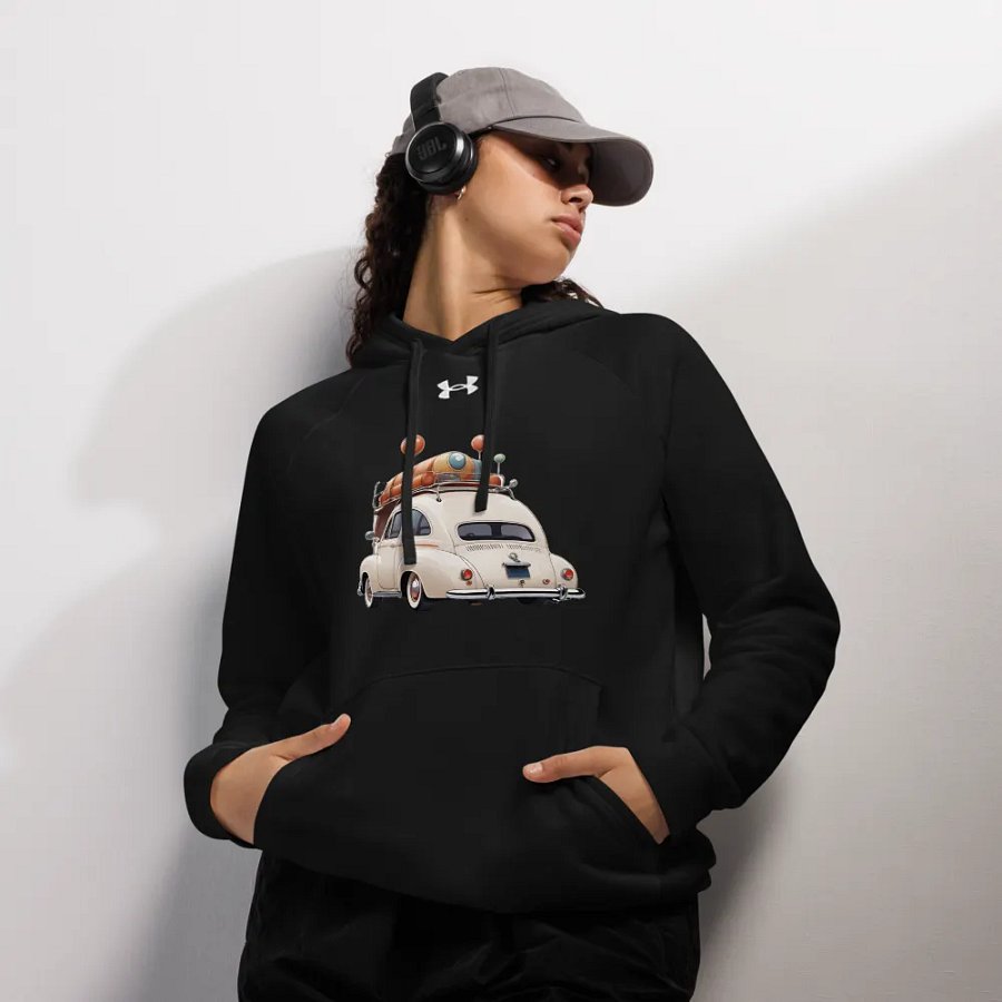 Under Armour Hoodie featuring a unique vintage product image (12)