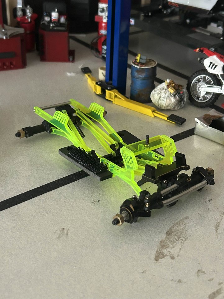 Karnage chassis / stock axles product image (1)