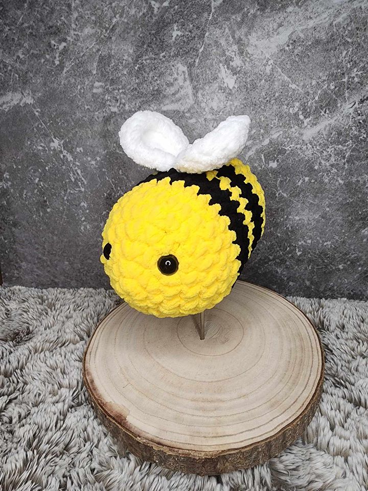 Bee product image (1)