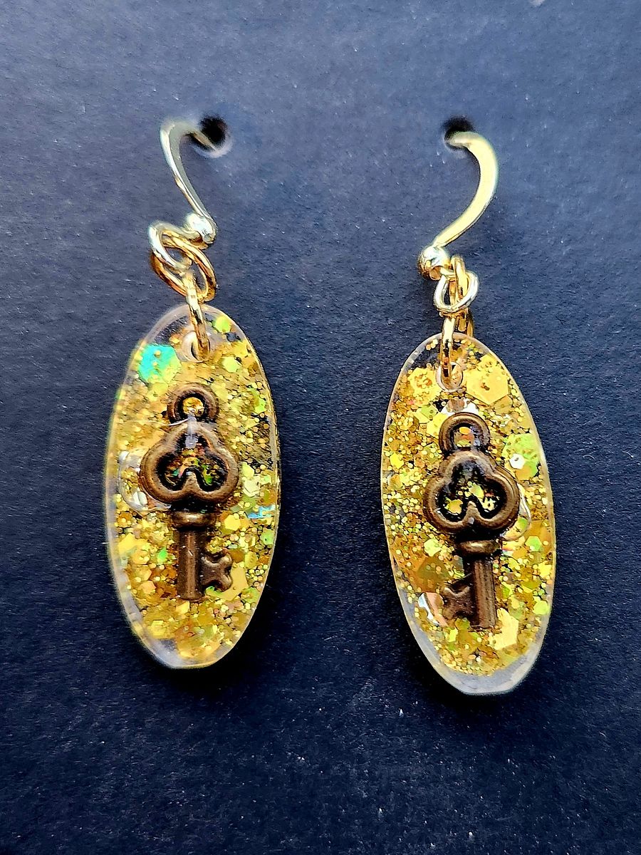 Small Key Earrings product image (2)