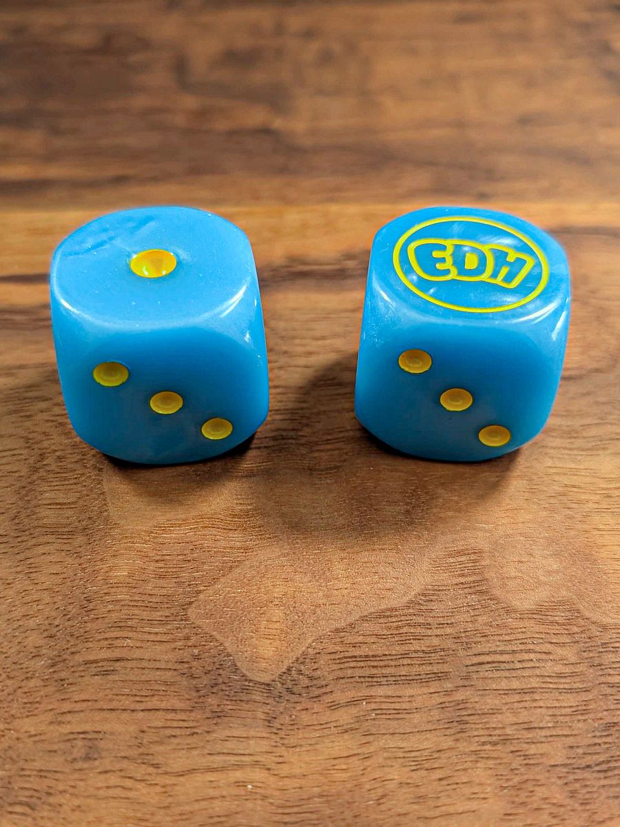 Oversized Pearlescent Blue Dice Set with Yellow Pips - 30mm product image (3)