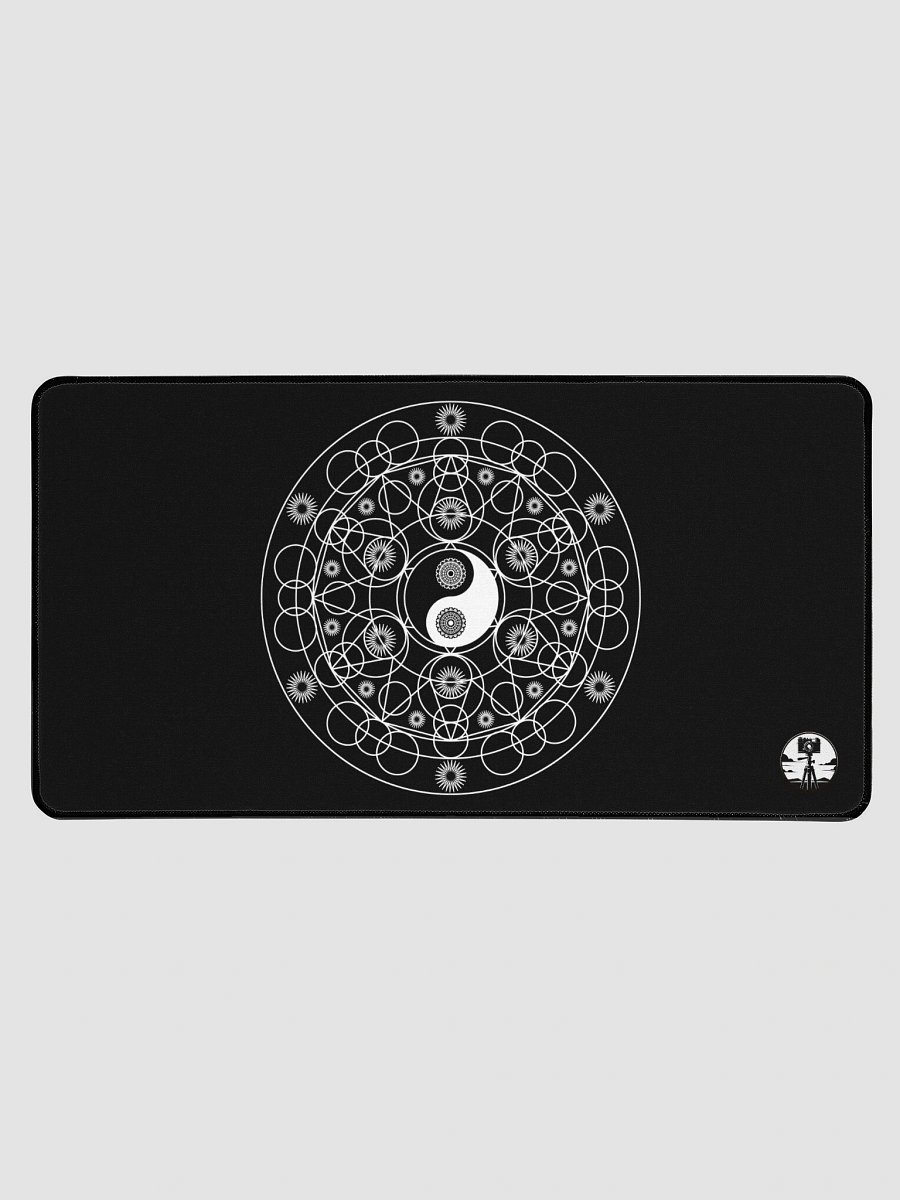 Zen Black & White Deskpad product image (1)