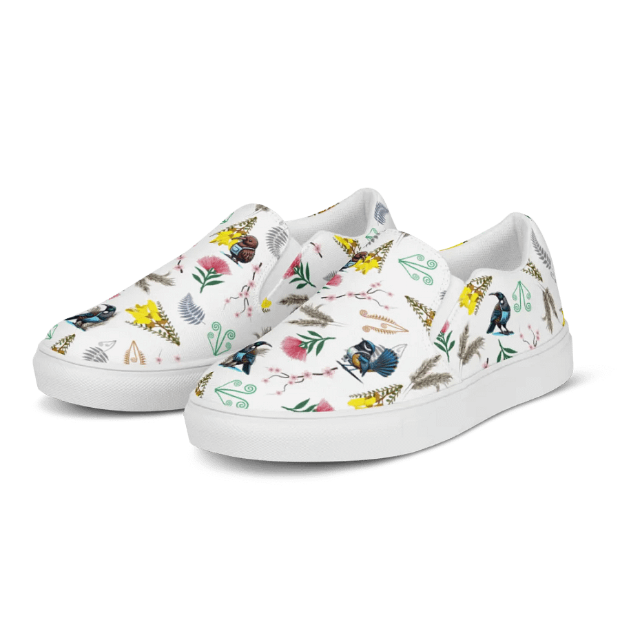 NZ Blooms and Birds Slip-On Canvas Shoes (White) product image (6)