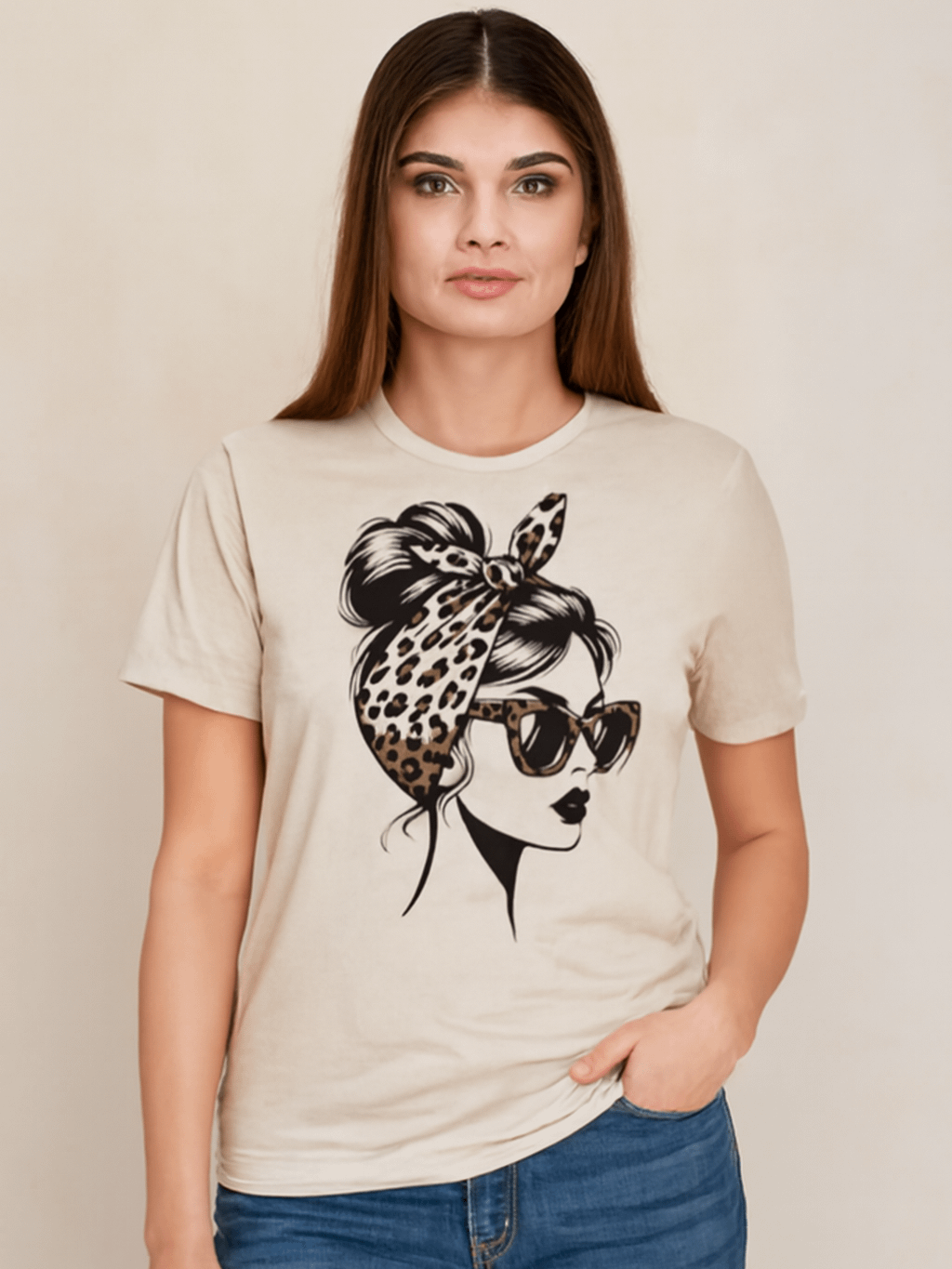 Leopard Chic Silhouette T-Shirt product image (1)