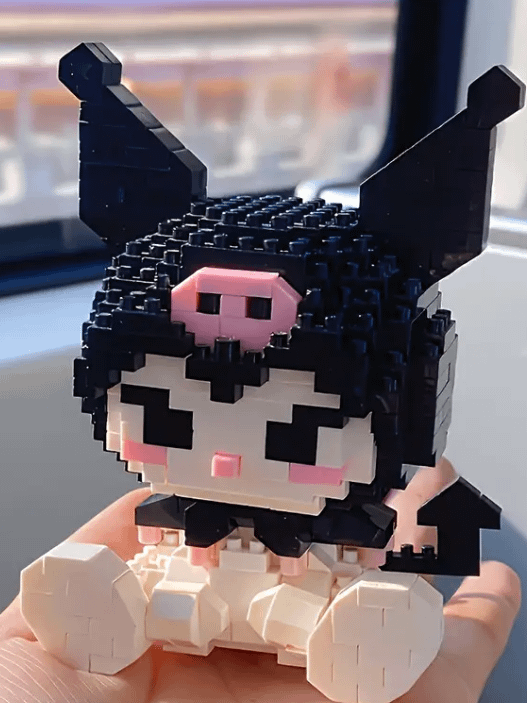 Mini Lego - Kuromi product image (1)