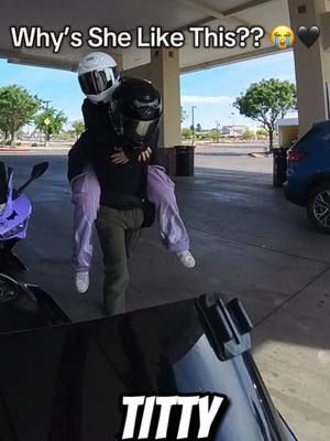 Lowkey why were the skips at the end kinda cute tho.. 😭 @madison.dy  • #motorcycle #r6 #fyp #yamaha #r7 #r1 #bikelife #couple #yzf #biketok #booktok #revzz #funnybiker #revzz #bikergirl 