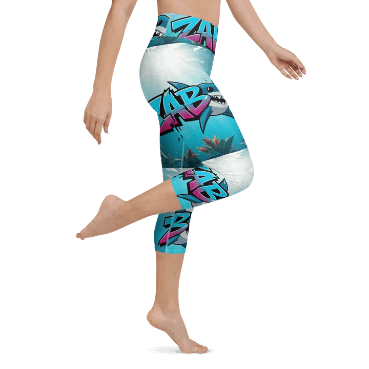 Smiling Shark 90s Yoga Capri Leggings product image (1)