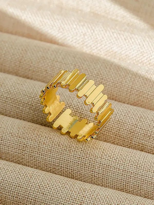 Emilia Ring product image (1)