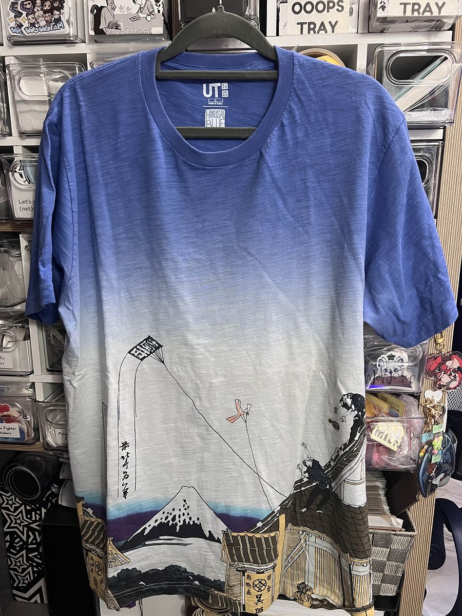 Uniqlo Hokusai Blue Wave Samurai T-Shirt product image (1)