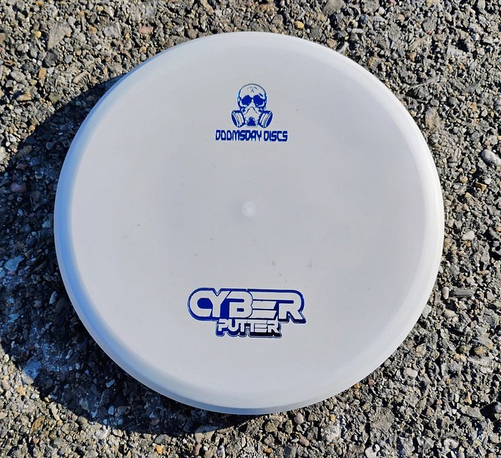 Doomsday Discs Cyber Putter product image (1)