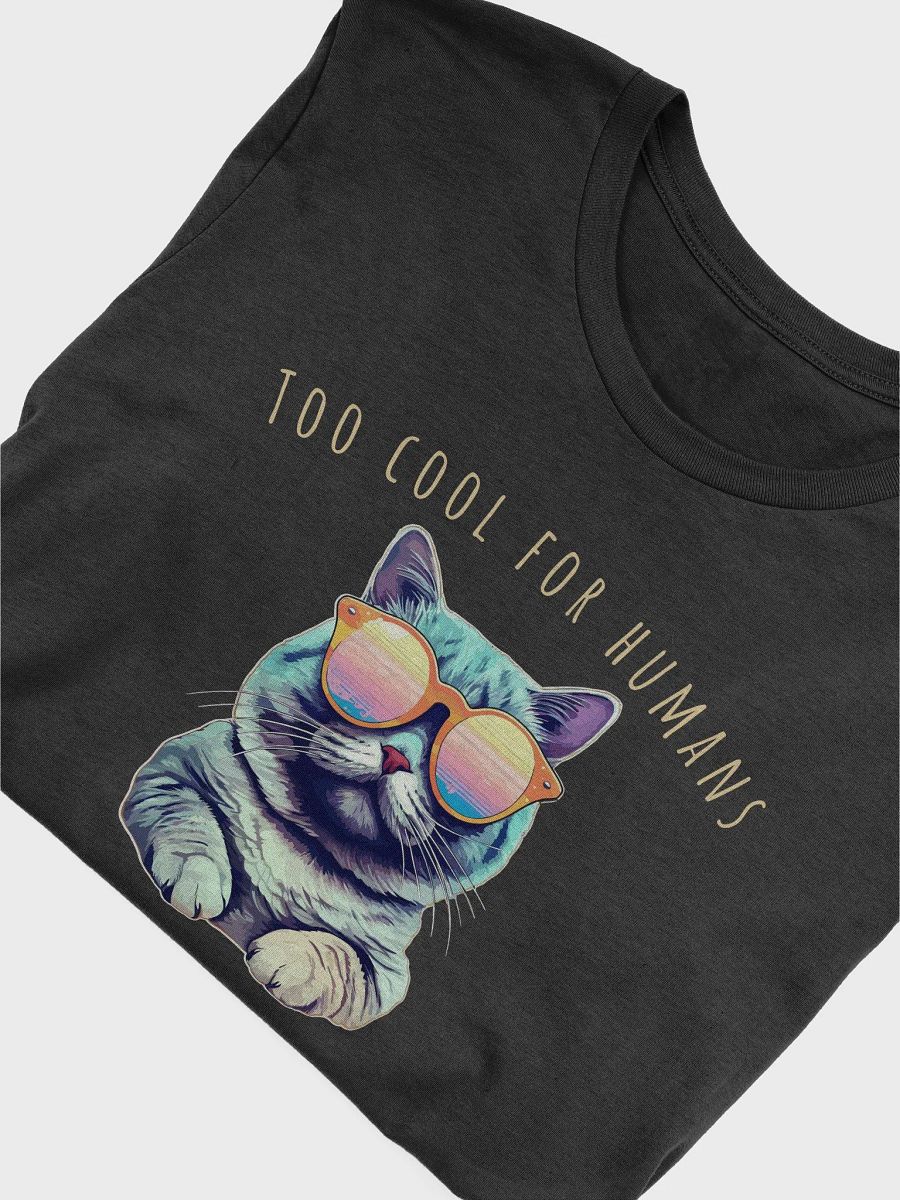 Feline Fashionista Tee product image (4)