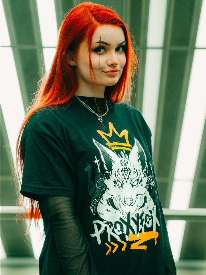 Heavy is the Crown - T-shirt product image (1)