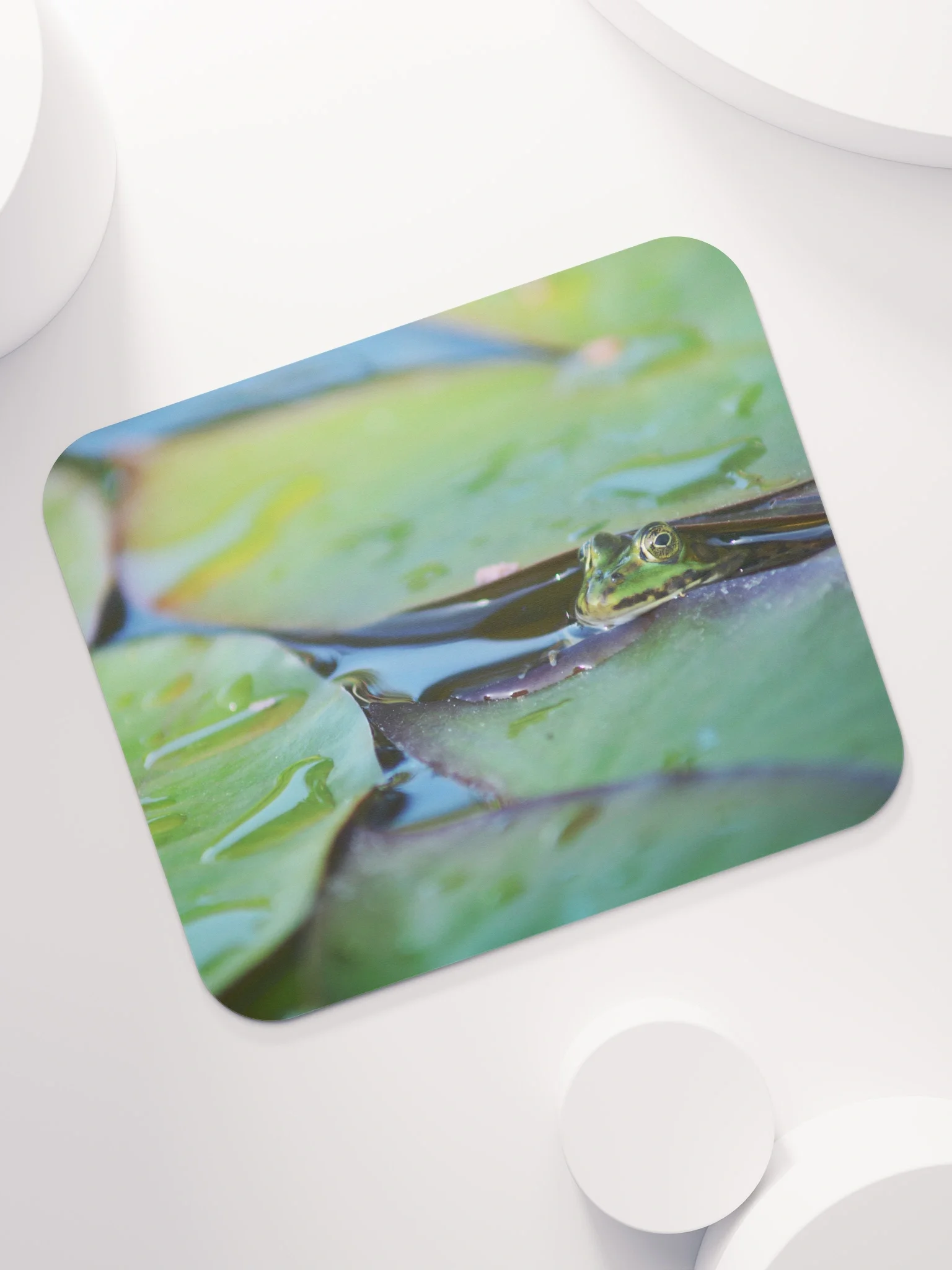 Mauspad - Frosch unter Seerosenblatt product image (7)