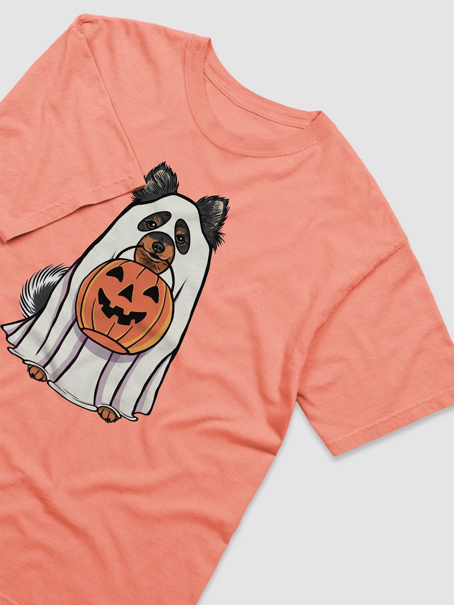 Funny Halloween Pomeranian(Tricolor) T-Shirt | Funny Pomeranian Wearing a Ghost Costume and Holding a Pumpkin Basket product image (20)