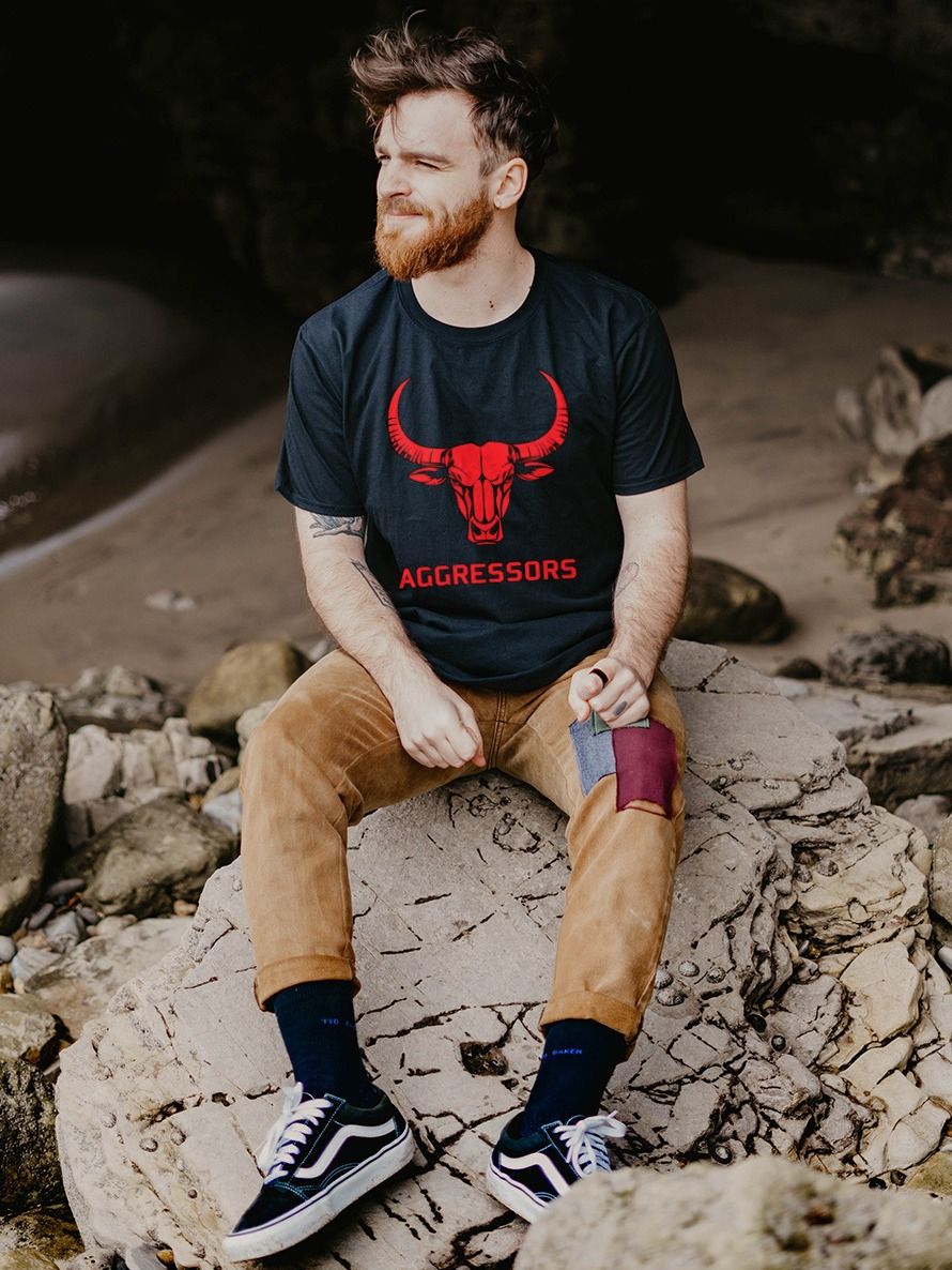 Aggressive Bull Skull Graphic Tee product image (3)