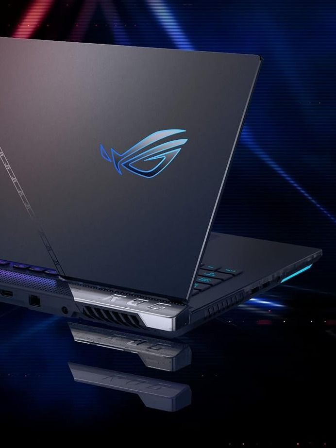 Asus ROG Strix Scar 15 Gaming Laptop product image (4)