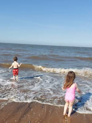 First time in the sea x #beachvibes #sea #dadsoftiktok