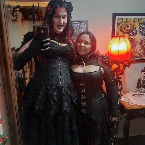 Was going to Fang but ended up going out looking fabulous somewhere else