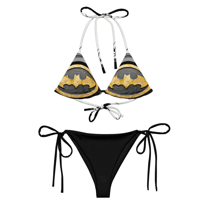 Gothic Bat Emblem Graphic Tee product image (2)