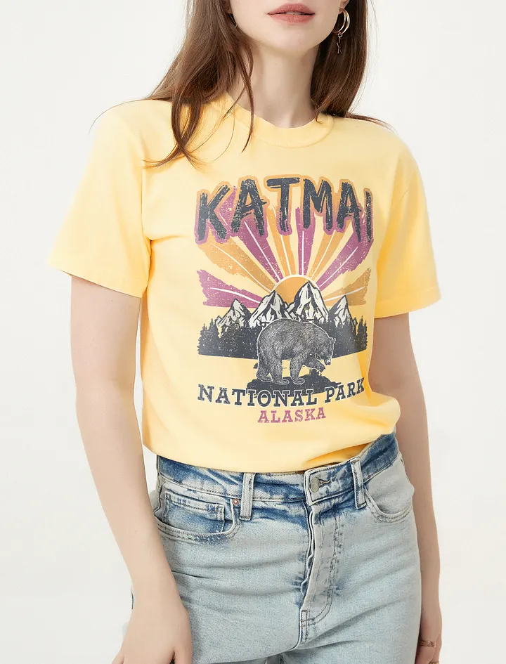 Katmai National Park, Alaska Tee | Retro-Style Western T-Shirt for Travel and Road Trips product image (9)