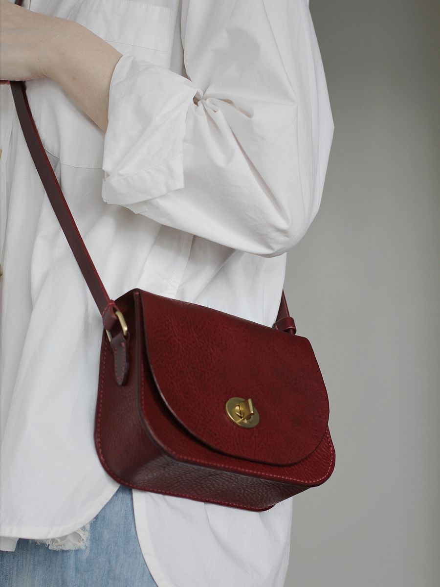 Vegetable Tanned Leather Saddle Bag product image (3)