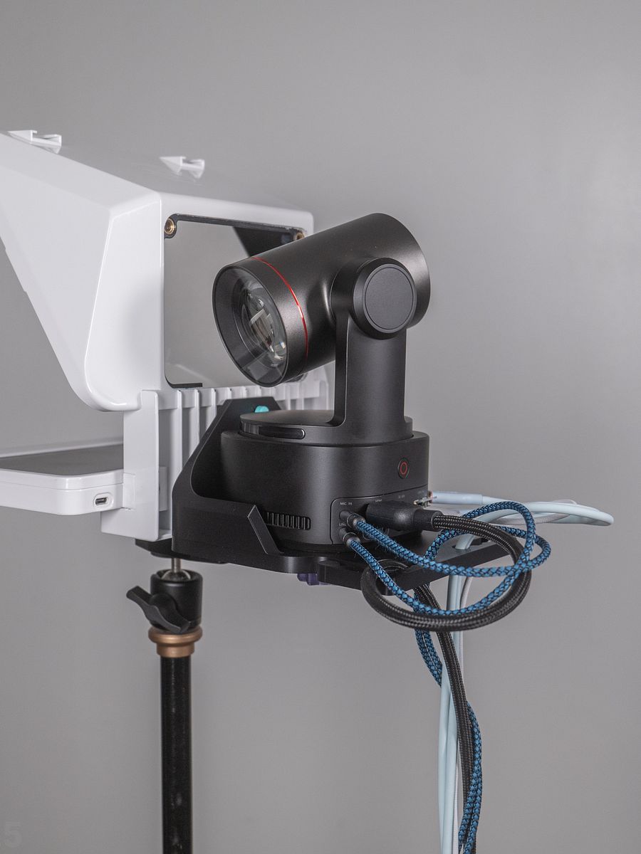 OBSBOT Tail 2 Prompter Kit product image (8)