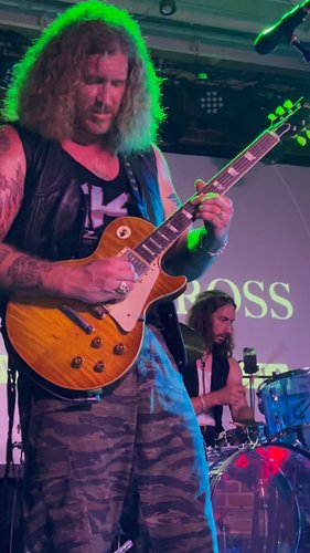 @jaredjamesnichols killin it on a KILLER 59 Les Paul! In #jacksonvile @gym5nashville #guitar #vintage #gibson #les #paul #1959