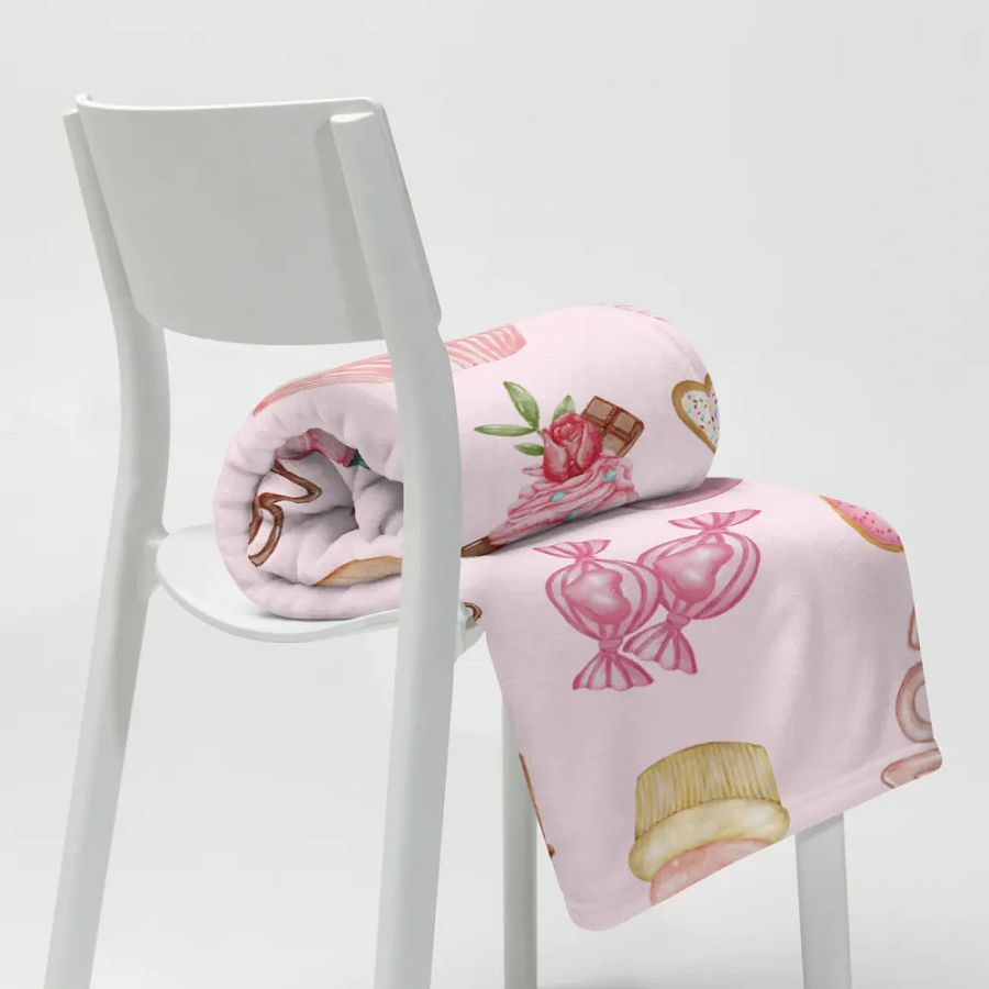 Valentine's Day Sweets and Cupcakes product image (20)