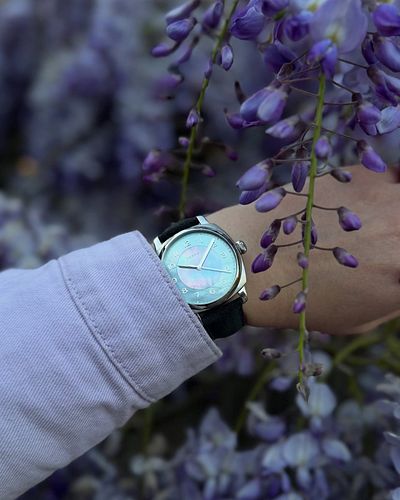 The best time of the year 😍

#fears #fearswatches #fearsbrunswick #fearsaurora #fearsbrunswickaurora #mopdial #motherofpearl ...