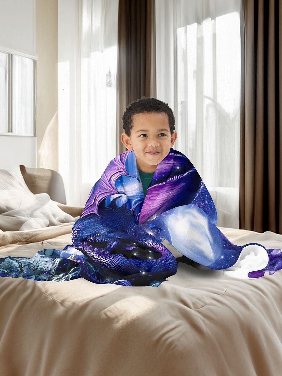 Lineage Light-Tech Fleece Blanket product image (3)
