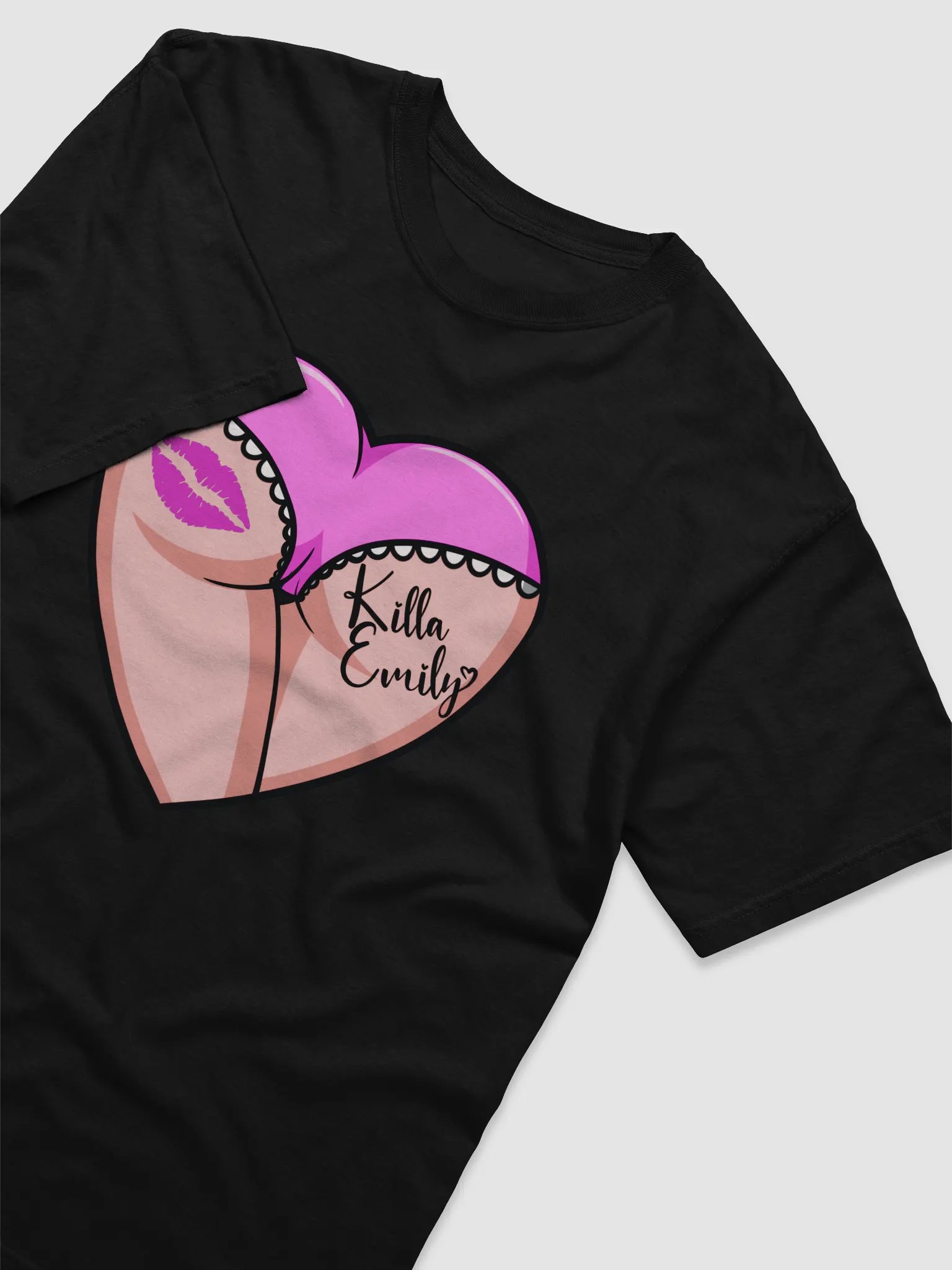 UNISEX KILLA_EMILY LIGHT PINK HEART BUTT LOGO BLACK TEE product image (3)