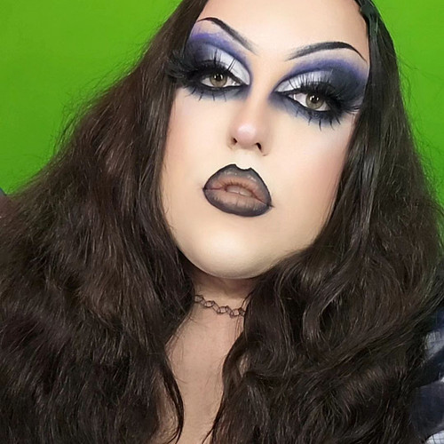💙🖤
.
.
.
.
.
#gothicmakeup #goth #makeup #trans #transgender #Gothic #gothgirl #twitch #twitchstreamer #brows #bimbodoll #horror