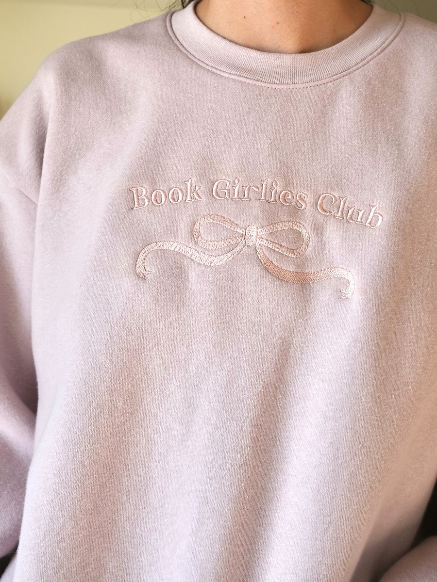 Book Girlies Club Sweatshirt product image (1)