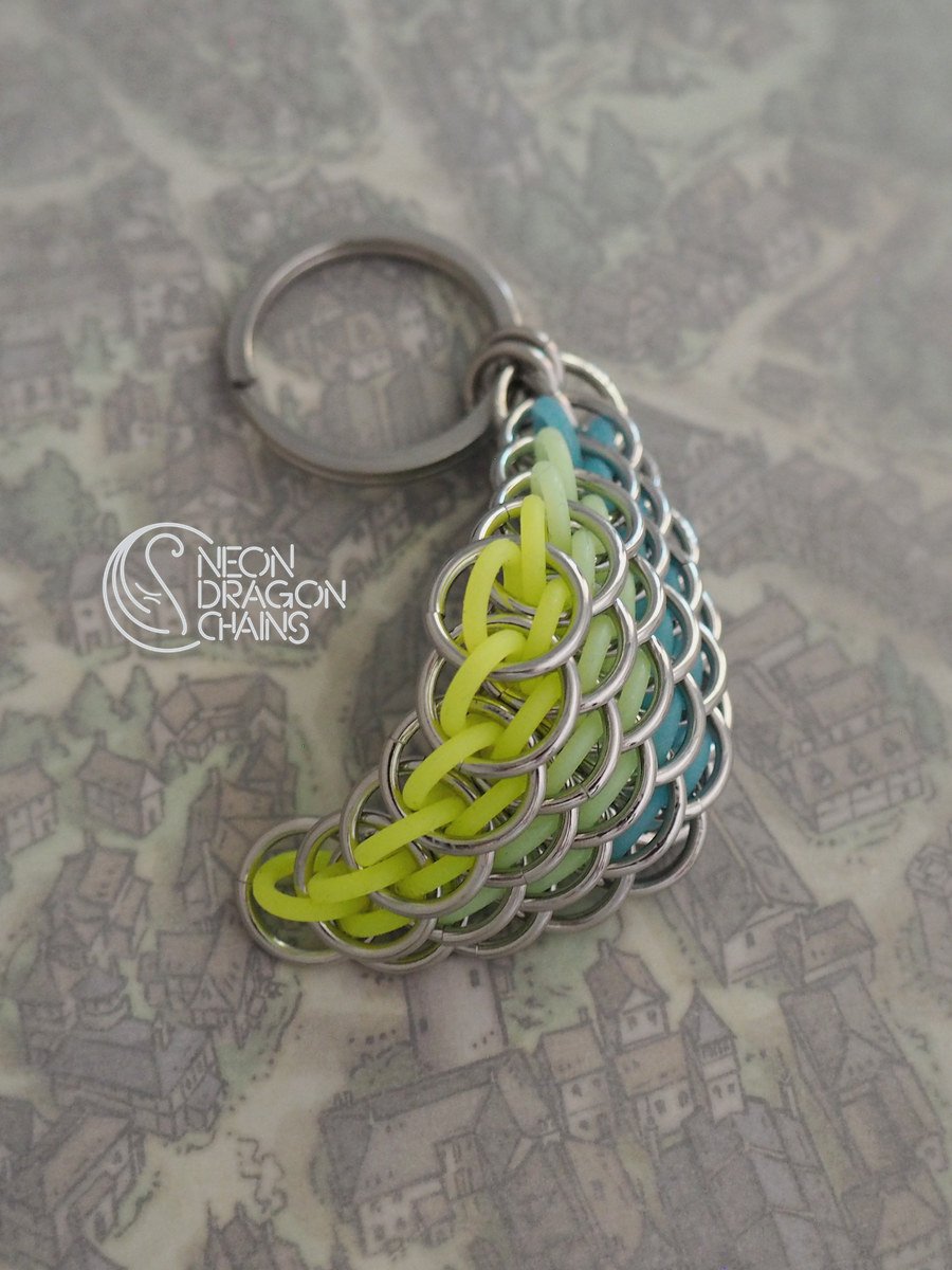 Glowing Dragonscale Keychain product image (3)
