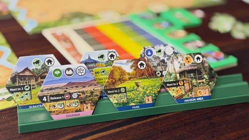 Sanctuary is out now from @capstone_games and I instantly fell in love on first play! Set in the Arc Nova universe this is a ...