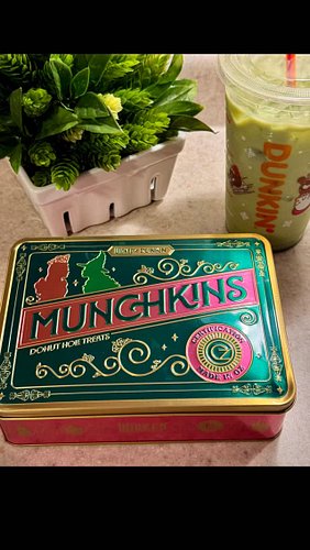 Happy FriYAY!!!! But First … we are starting with @dunkin!!! Have you seen the new #wicked drop??? Just a little Matcha Iced ...