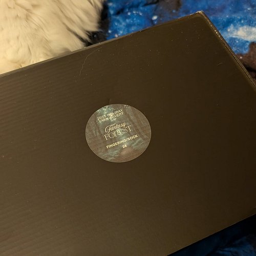 It's hereeee! My very first box of yarn from @sewroyalus ! 💜 #yarn #adventyarn