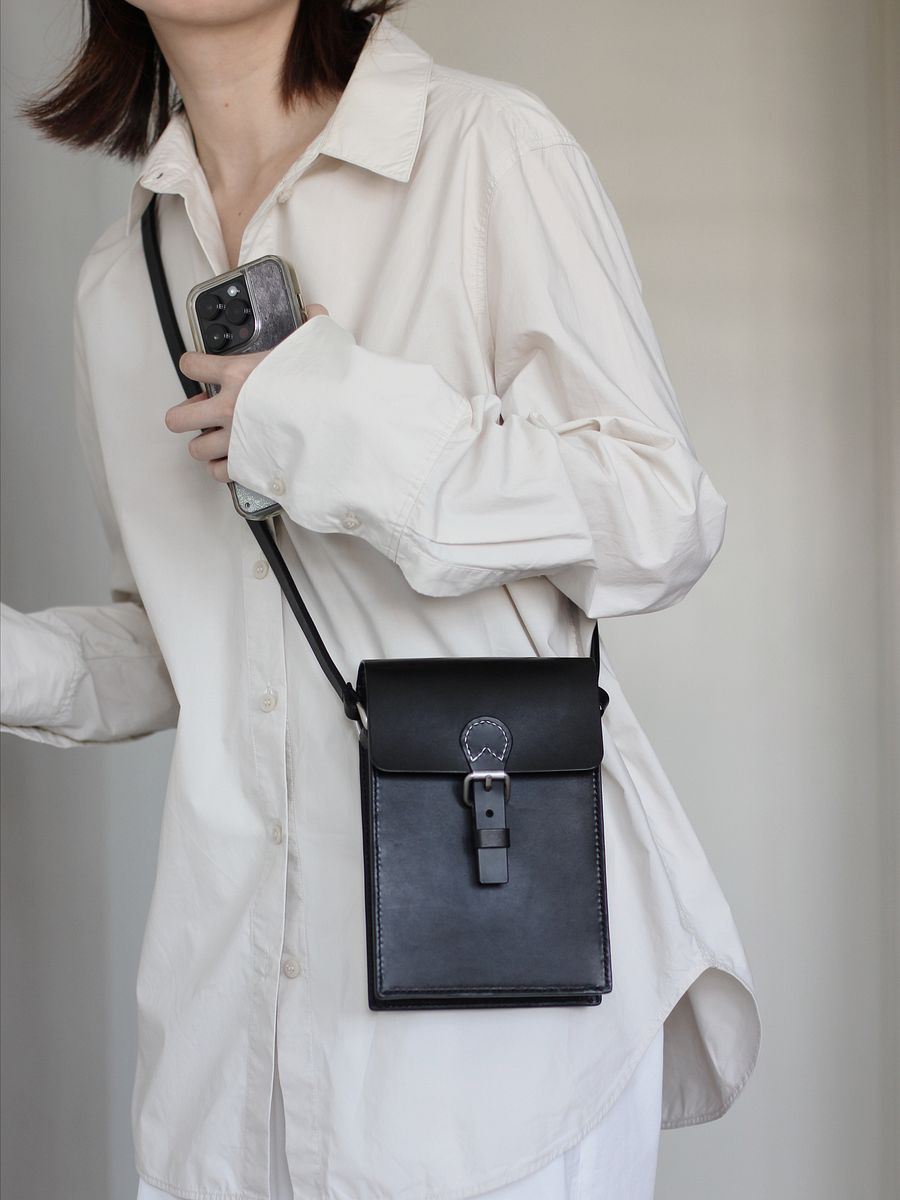 Vegetable Tanned Leather Classic Satchel – Black product image (9)