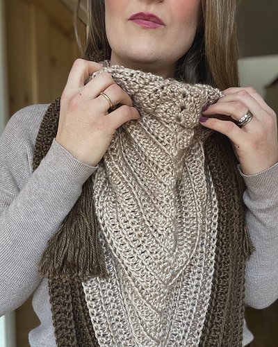 🌿 Want the details? Comment WILS below and I’ll send them your way! 

The Willow Shawl is a beginner-friendly triangle shawl ...