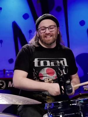 Rockin it like its my day job! #drums #drumming #livehighlights #drummer #yeg #drumset 