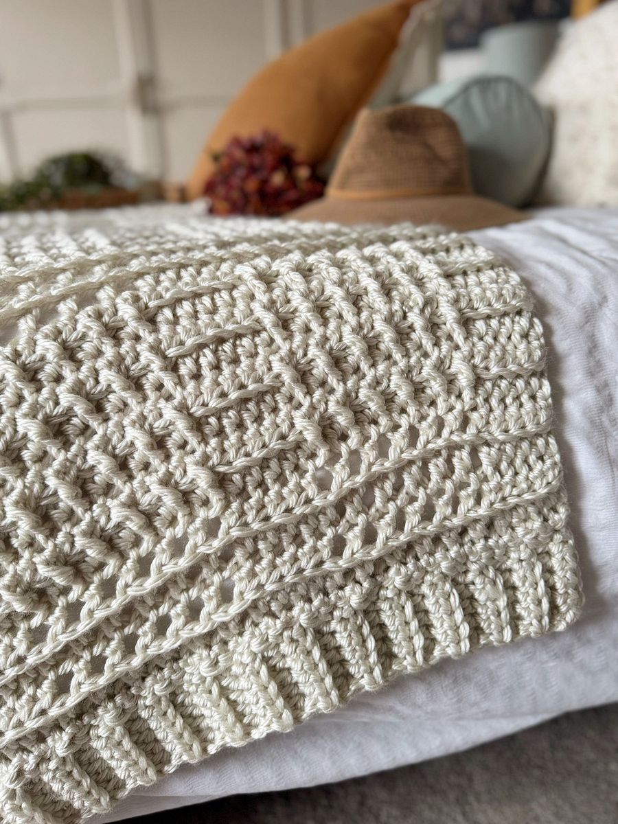 Silver Squares Thick Crochet Blanket Pattern | Quick, Easy Bulky Blanket PDF product image (2)