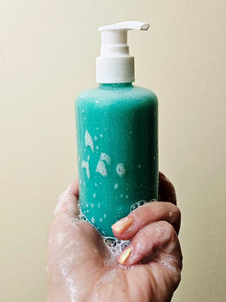 Raindrops on Roses - Liquid Bodywash/Hand Soap product image (2)