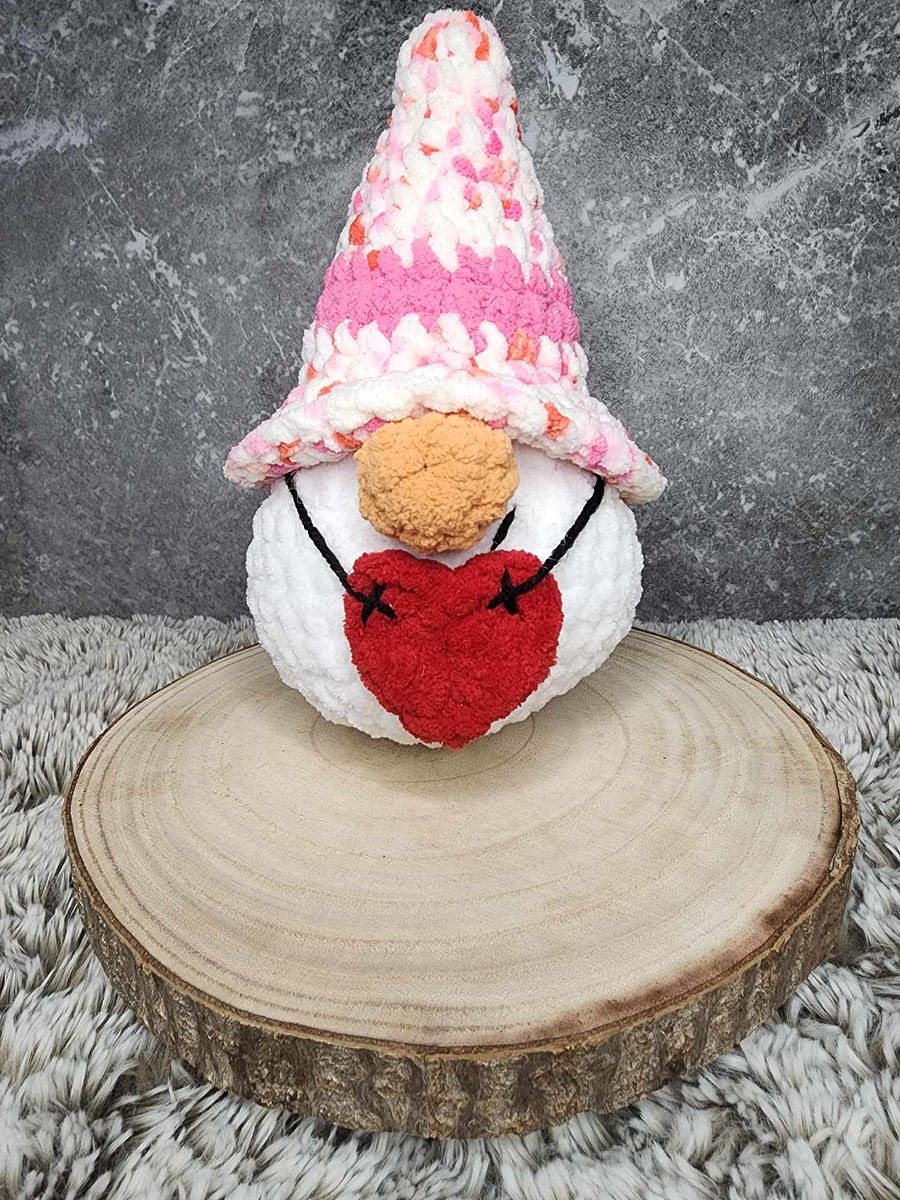 Valentine Gnome product image (1)