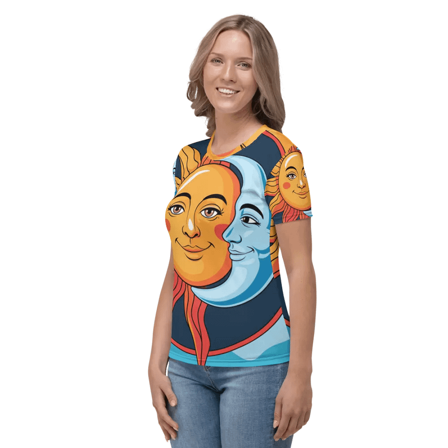 Graphic T-shirt product image (3)