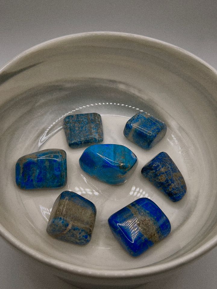 Tumbled Lapis Lazuli Pocket Stones product image (2)