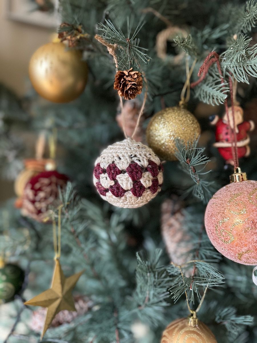 Easy Crochet Bauble Pattern / Granny Stitch Bauble / Colourful Crochet Tree Decoration / Pdf Pattern product image (3)