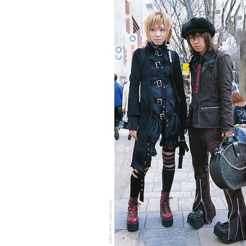 The fabulous, cult, infamous ba-tsu necktie! Harajuku 2002 by Kera
we miss ba-tsu!!!
.
.
.
.
.
.
.
.
#日本のファッション #原宿ファッション #雑誌...