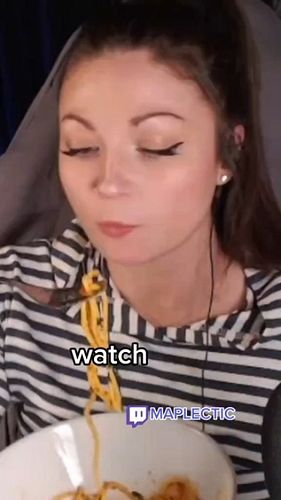 Easiest way to eat pasta. BAM. 
.
.
.
.
#pasta #italy #spaghetti #food #twitch #howtoeatpastatherightway #foodtalk #funny #wtf