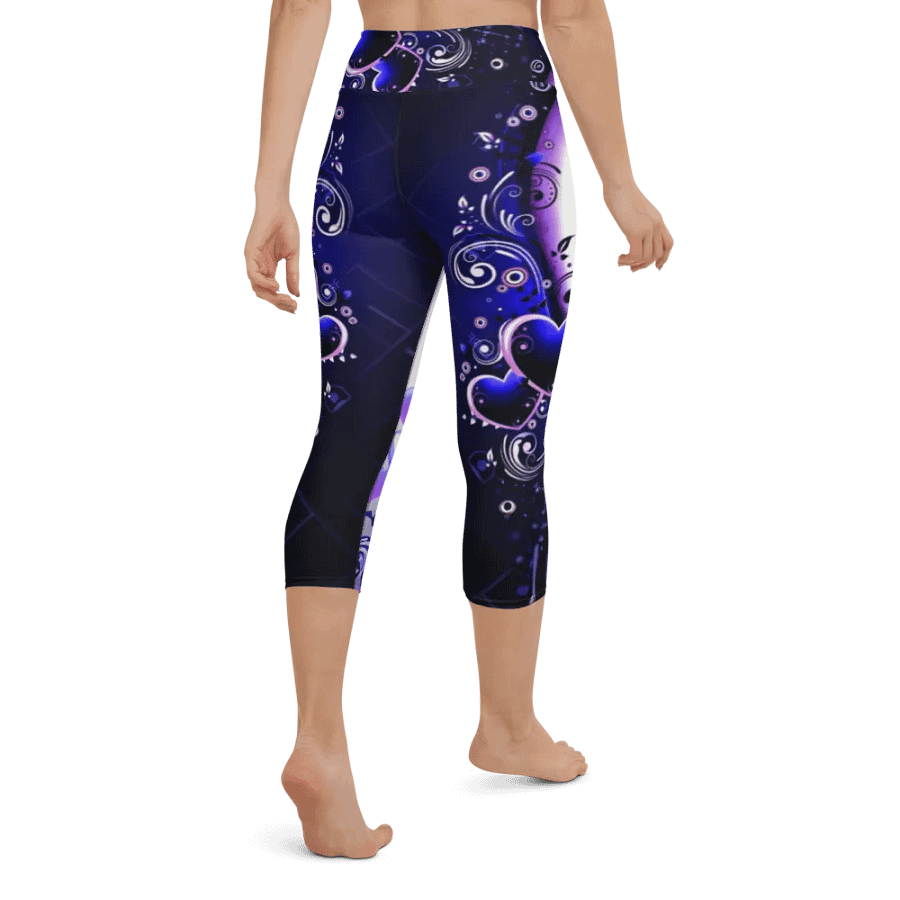 Mystic Hearts All-Over Yoga Capri Leggings product image (8)