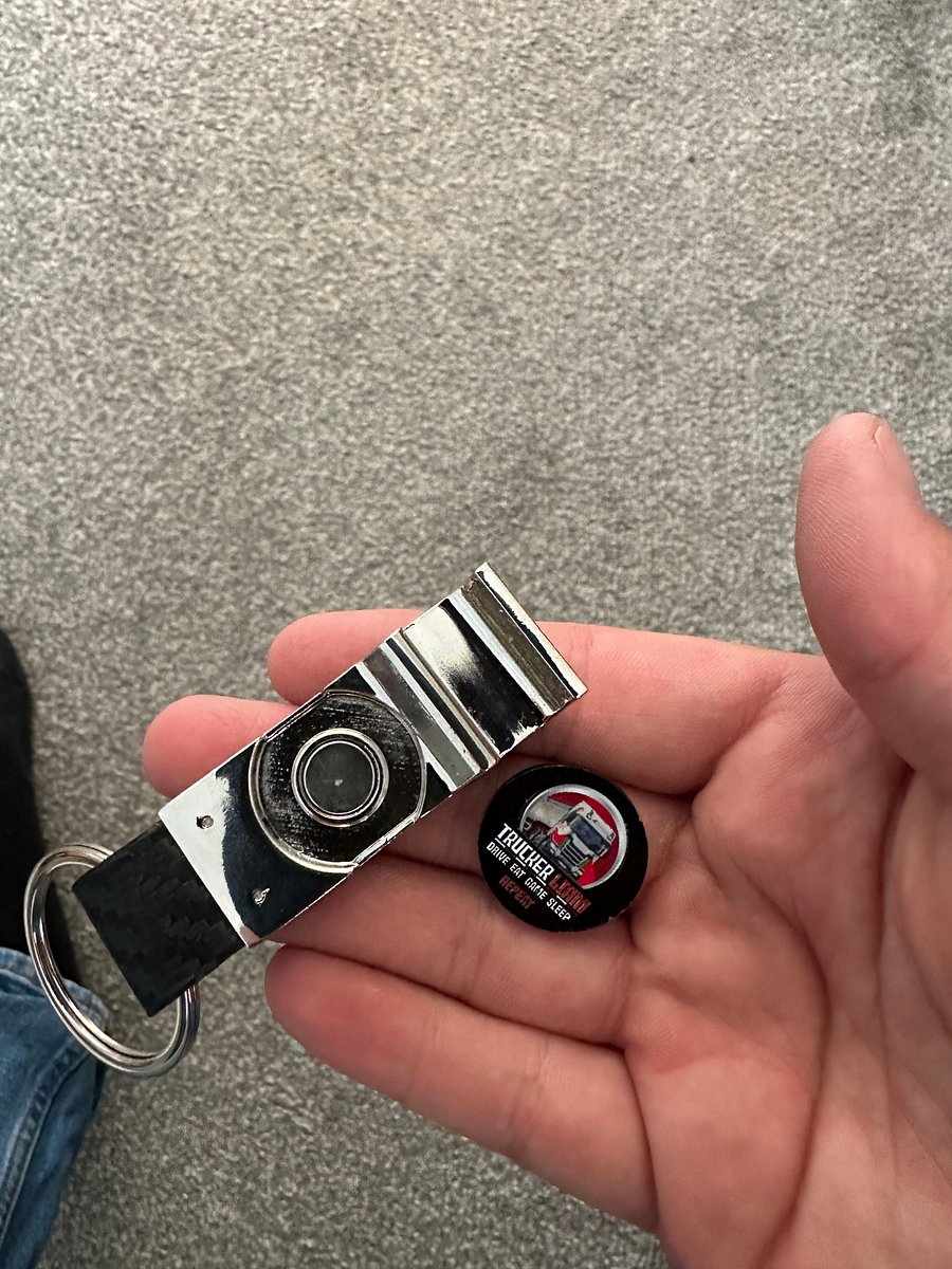 Trucker Liam 2 in 1 keyring product image (3)
